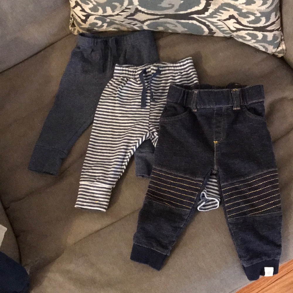 6 pairs of baby boy pants 3-6 mo